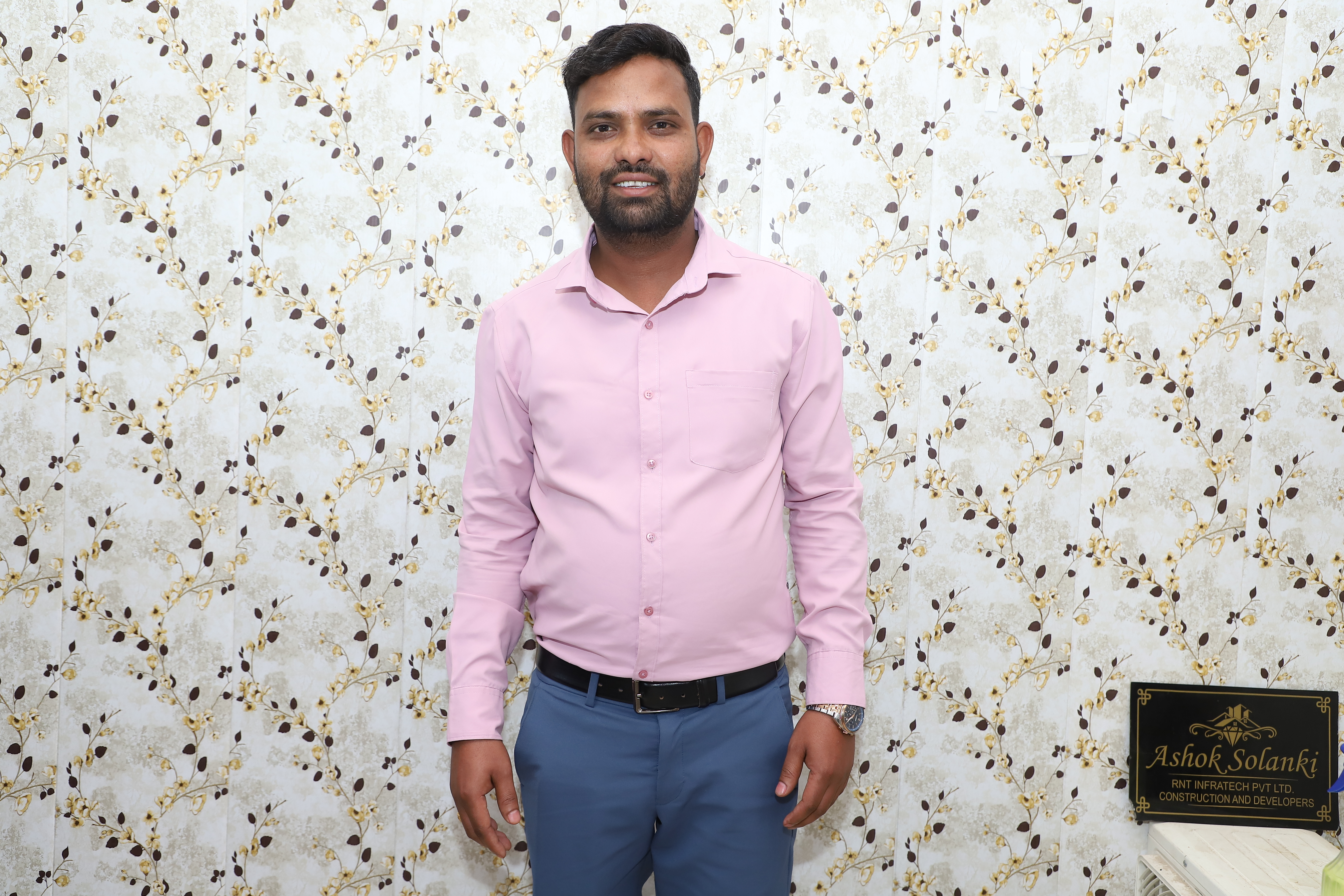 MANOJ SISODIYA